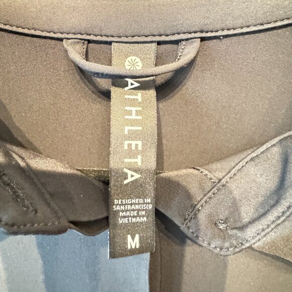 Athleta Urbanite Button Down Top in Black - Picture 3 of 7